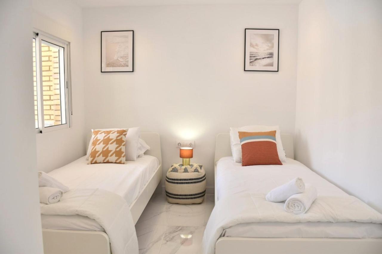 Apartmán Myflats Deluxe Seafront Arenales del Sol Exteriér fotografie