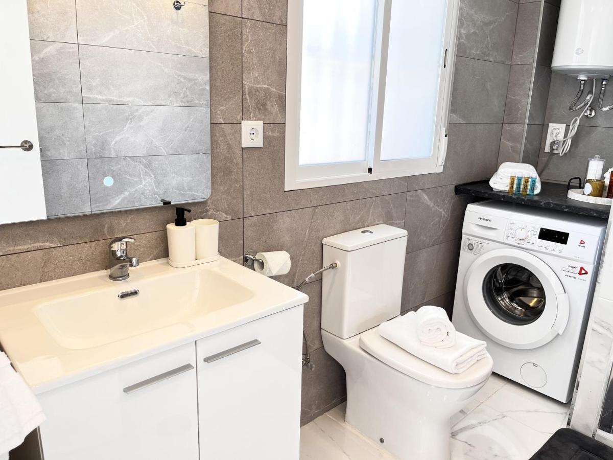Apartmán Myflats Deluxe Seafront Arenales del Sol Exteriér fotografie